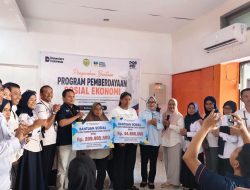Dinsosnaker Baubau Salurkan Bantuan Penyelenggaraan Pemberdayaan Sosial Ekonomi 