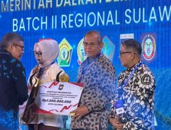 Benahi Akses dan Pelayanan Kesehatan, Pemkot Baubau Terima Penghargaan Kemendagri
