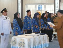 Bupati Kolaka Lantik 9 PNS Duduki Jabatan Administrator dan Pengawas